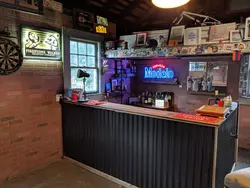 16 Garage Bar